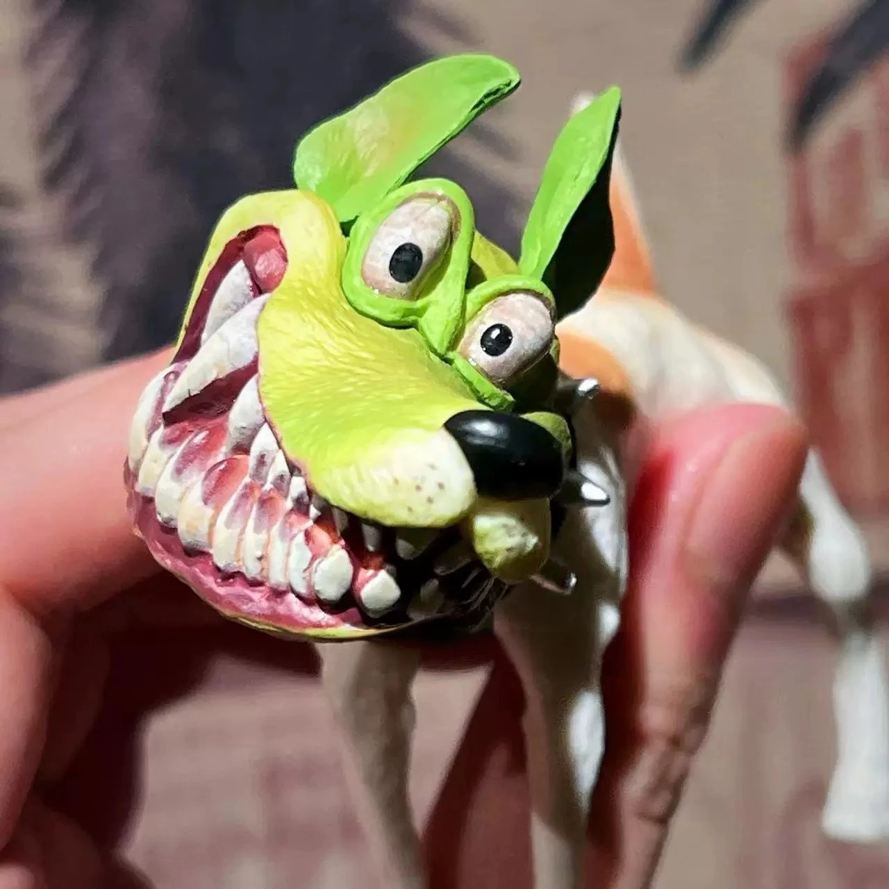 HOT 7cm The Mask Dog Action Figures Statue Anime Figure The Mask Model Figurine Decor Ornaments Holiday Children Gifts Toys