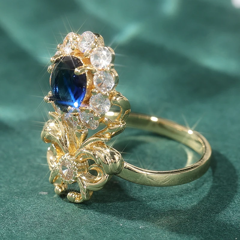 Wunderschöner goldfarbener, mit weißen und blauen CZ-Steinen besetzter Damenring, geometrischer Schmuck für den täglichen Gebrauch und Partys – Detail 2