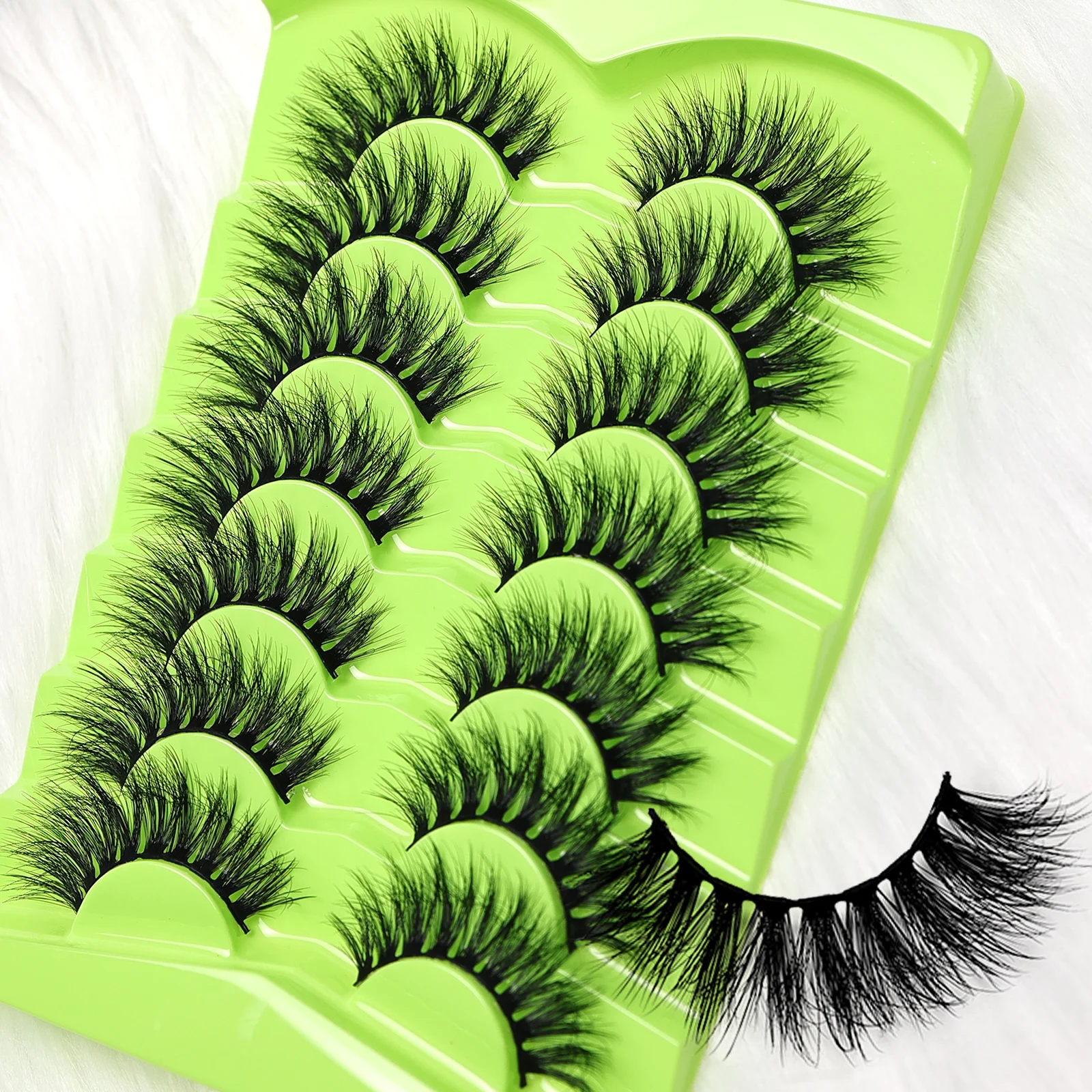 ขนตาปลอมฟู 7 คู่ - ขนตาปลอมแบบโค้งงอน หนา งอนเด้ง ใช้ซ้ำได้ ติดง่าย เหมาะสำหรับผู้หญิง แต่งหน้าในชีวิตประจำวัน งานปาร์ตี้ และเดท