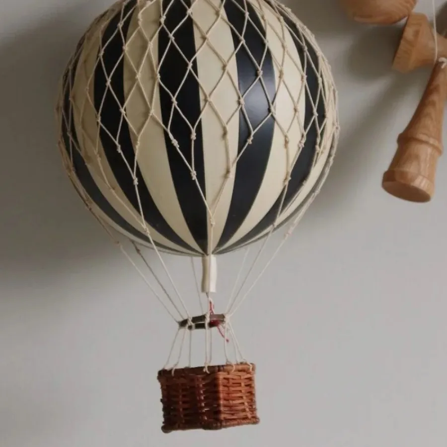 Nordic Retro Hot Air Balloon Model Pendant Modern Ins Style Home Decoration Children‘s Room Hanging Ornament Creative Gift view 3