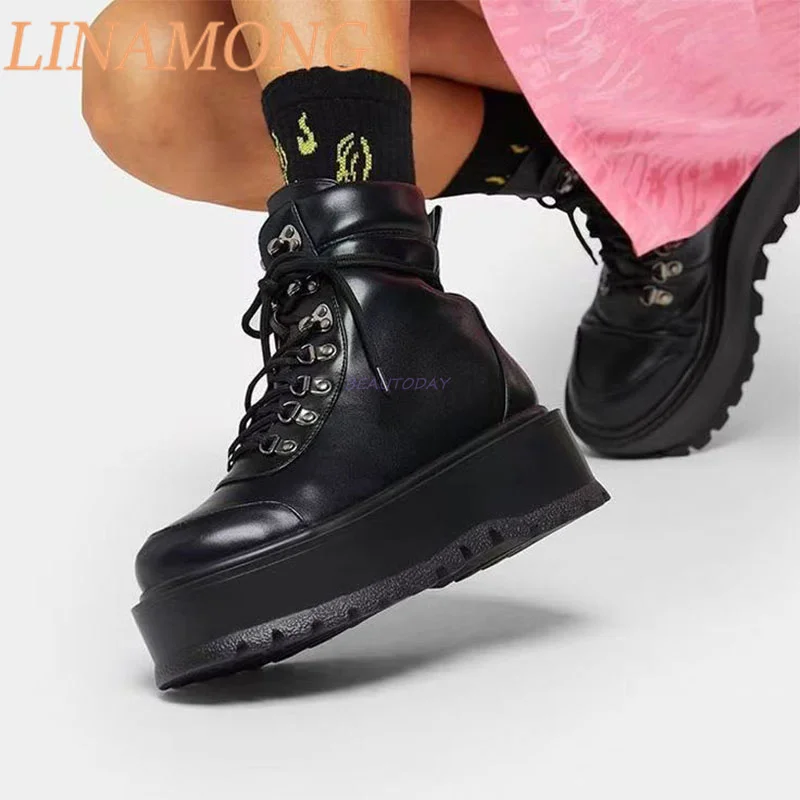Customized Thick Soled Ankle Boots Fashionable Minimalist Style Featuring Rivets, Side Zippers A Sleeve  Ultra High Boots