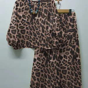 طقم ZANZEA بطبعة ليوبارد للنساء ، بلوزة بياقة O ، بنطال كاجوال ، بدلة حفلات ، 3/4 كم ، أزياء ، ربيع ، 2 قطعة أفضل 12 مجموعة اجتماعية من السراويل والبلوزات للمبيعات - رقم 6