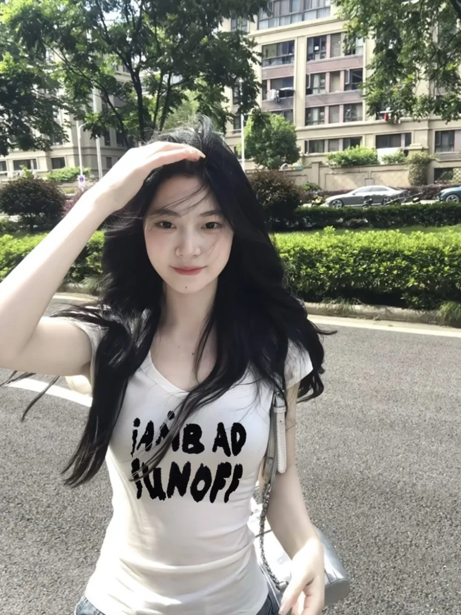 Pure Desire Spicy Girl Letter Print White Low round Ne ort Sve T-irt Women's Summer American Retro Slim Fit Waist-Cu...