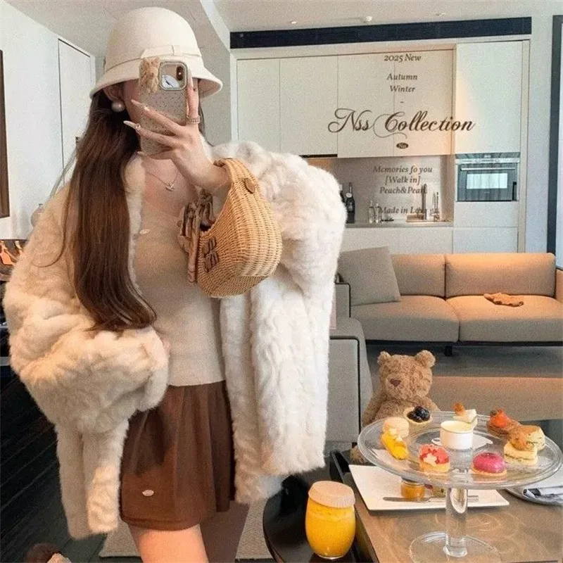 Top Stream Daughter Environmental Protection Small Lake Sheep Imitation fur fur Integrated Plush Jacket Women's Loose Lazy Coat
