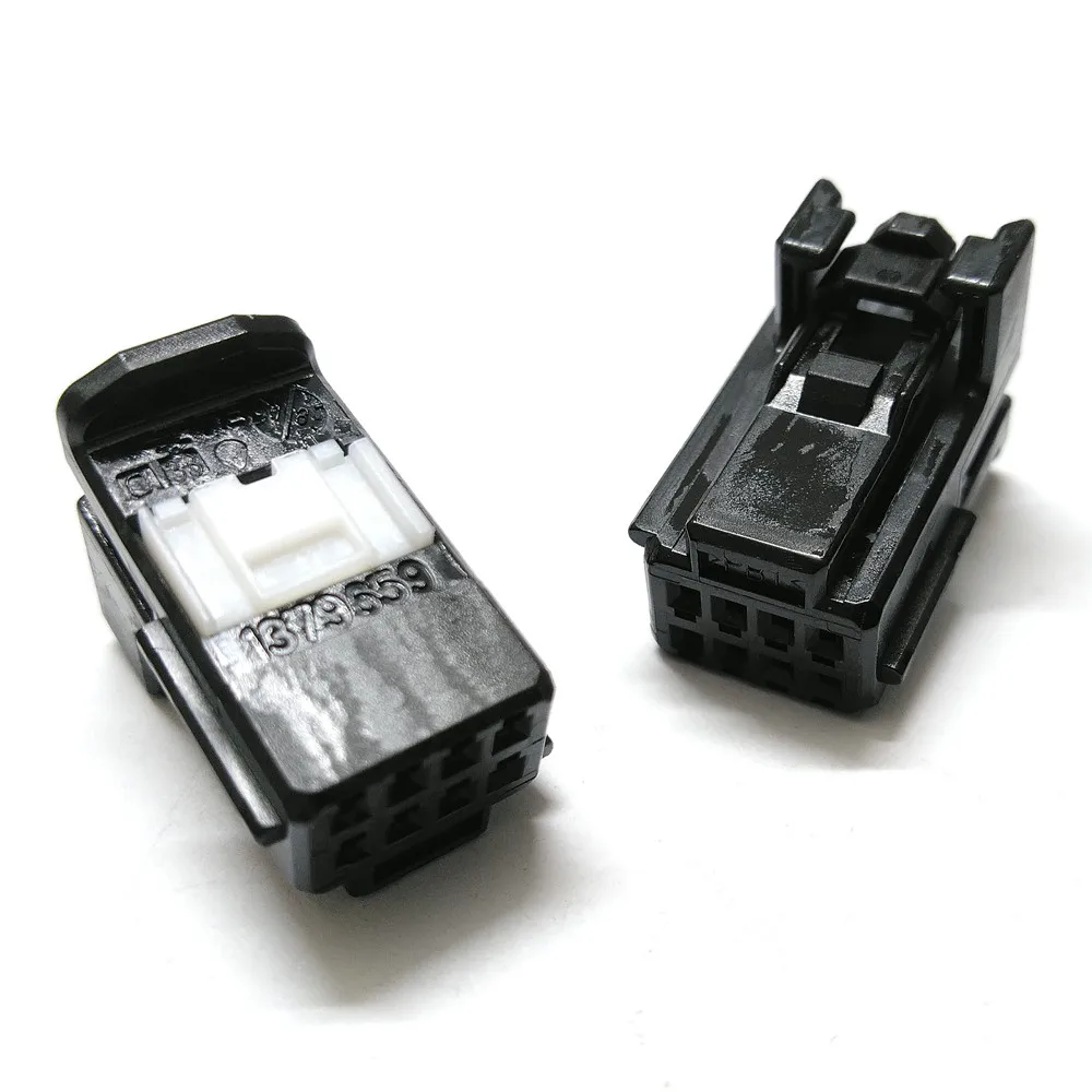 Brand new original high-quality automotive connector 1379659-3 plastic plug sheath shell parts