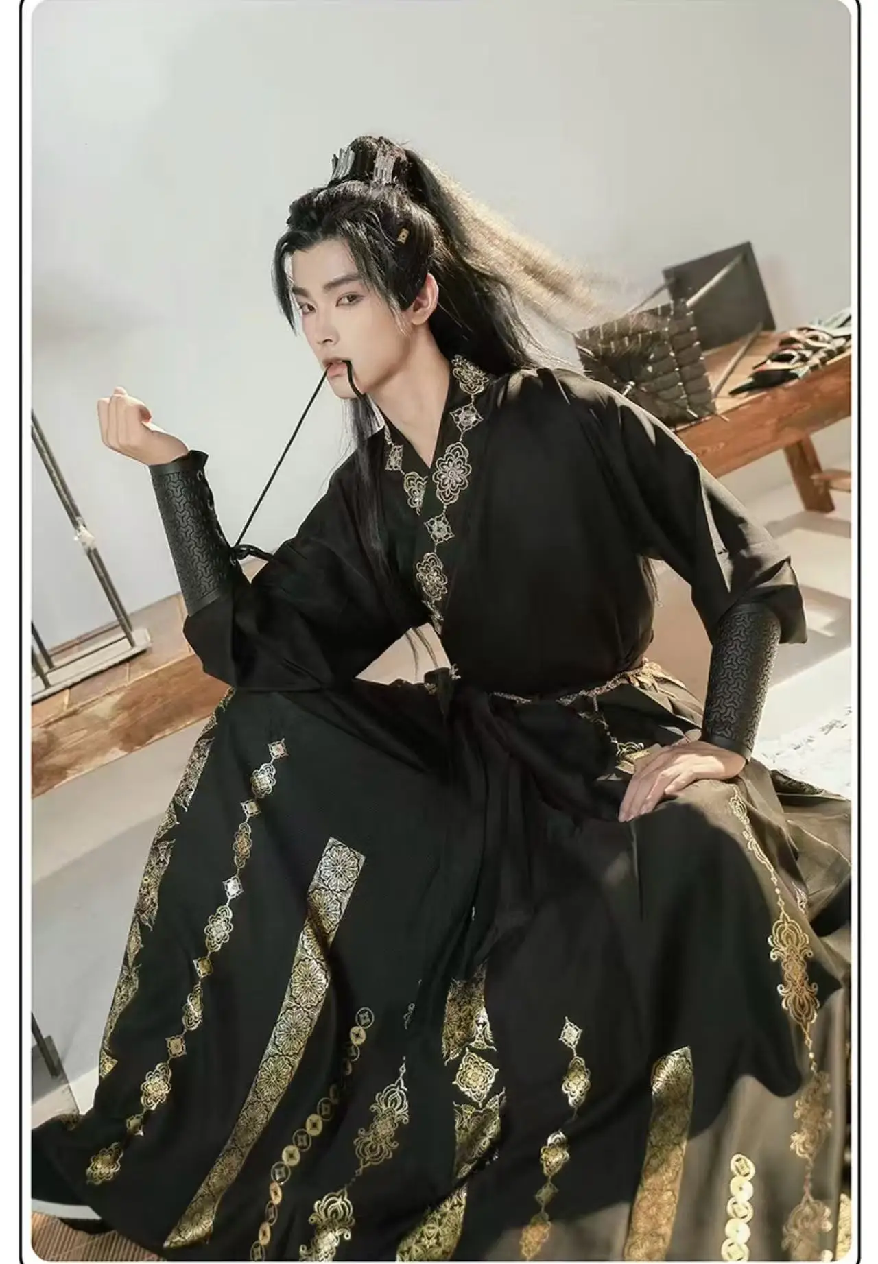 

Classical Design Men's Embroidery Gold Stamp Hanfu Dress Traditional Cross Collar Costume Stylish Niche Swordsman Cosplay Suits