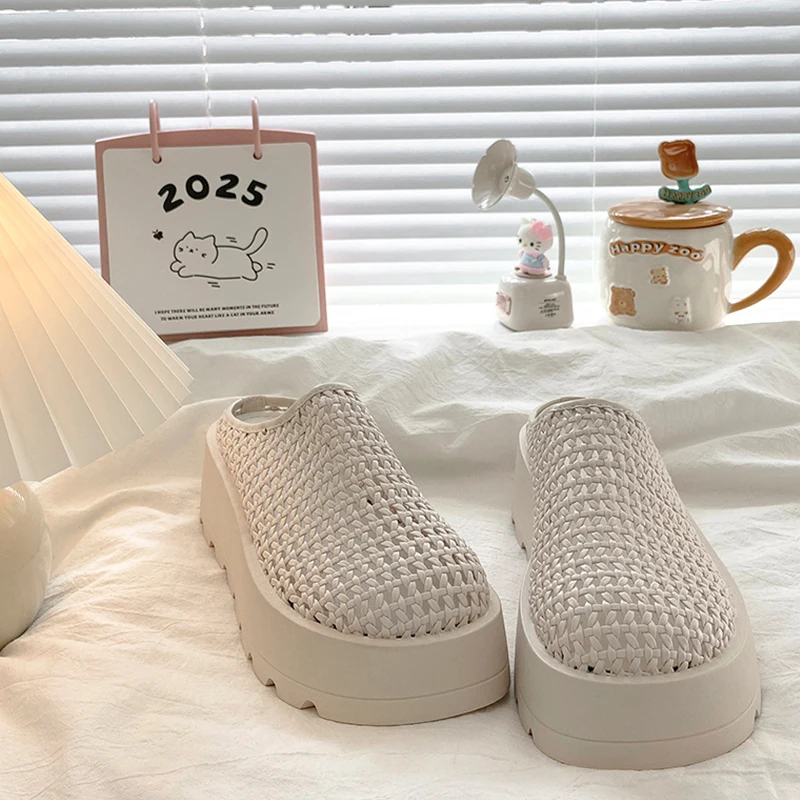 รองเท้าแตะสานแบบโปร่งสำหรับผู้หญิง สวมใส่สบาย ระบายอากาศได้ดี เหมาะสำหรับฤดูร้อน สไตล์เกาหลี ด้านในเป็นผ้าตาข่าย