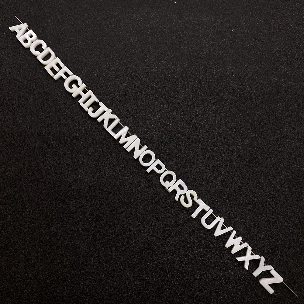 10pcs Natural Shell Letter Beads A-Z Capital English Letters White Mother of Pearl Loose Beads for Bracelet DIY Jewelry Making