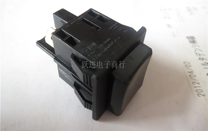 [VK] Import UK ARCOLECTRIC C7050SA T125 push button switch 4 pin 4 feet self locking lock switch 10A250V