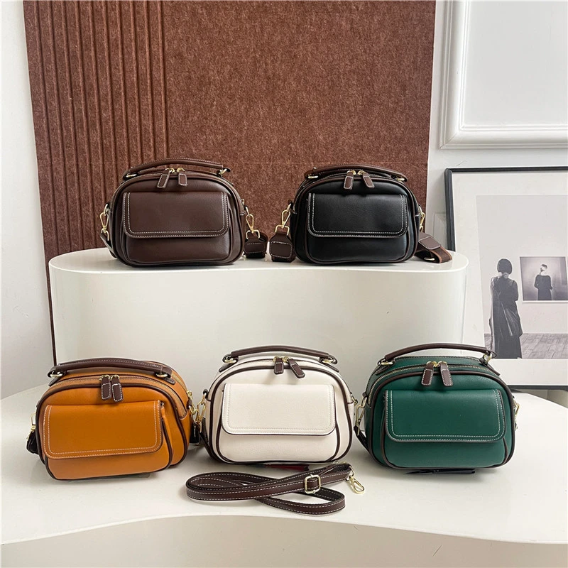 

Luxury style women's zipper crossbody bag, fashionable and trendy women's shoulder bag with adjustable shoulder strap