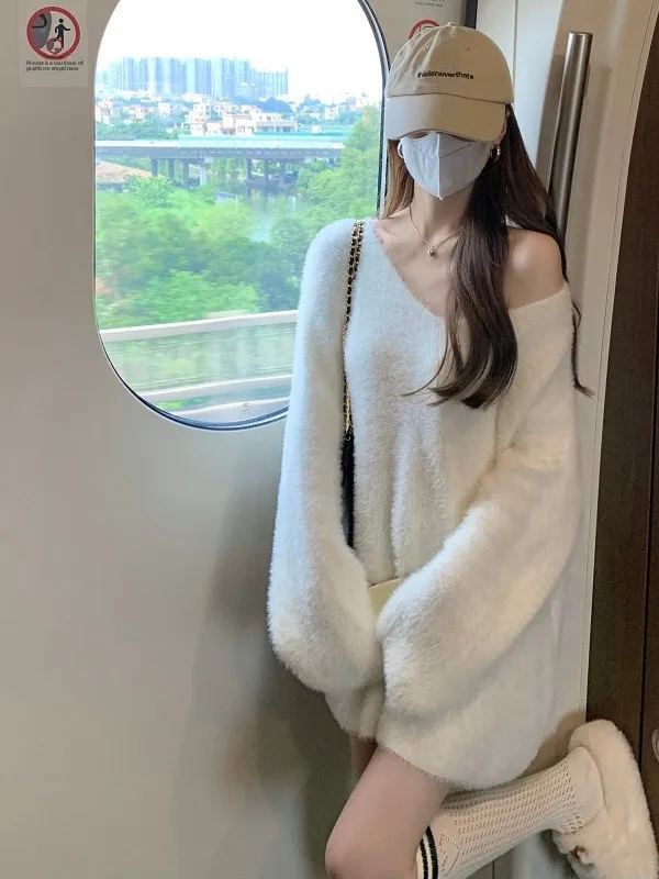 Ladies' V-Neck Plush Knitwear Loose Medium-Length Slimming Soft Comfortable Casual Style Long Sleeve Top for Women