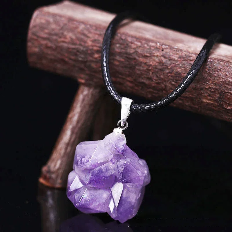 Natural Amethyst Irregular Rough Stone Pendant Clavicle Transparent Quartz Lady Fashion Jewelry Healing Lucky Necklace Gift