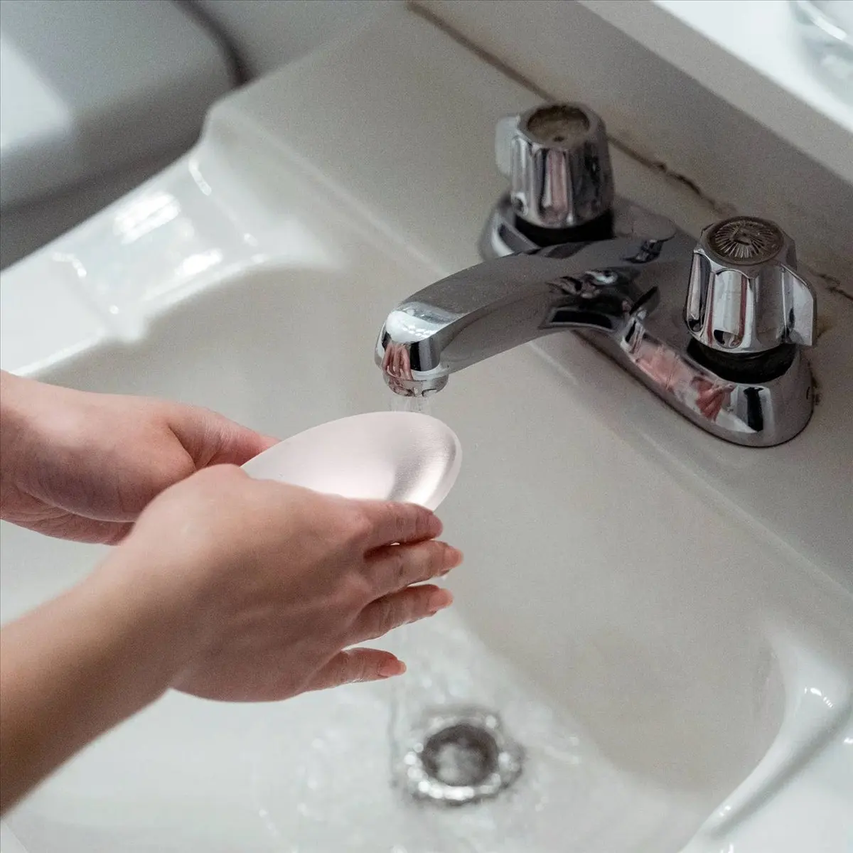 MALL Stainless Steel Soap Hand Eliminating Odor Smell odour Remover Holder Included(88mm x 46mm x 19mm)