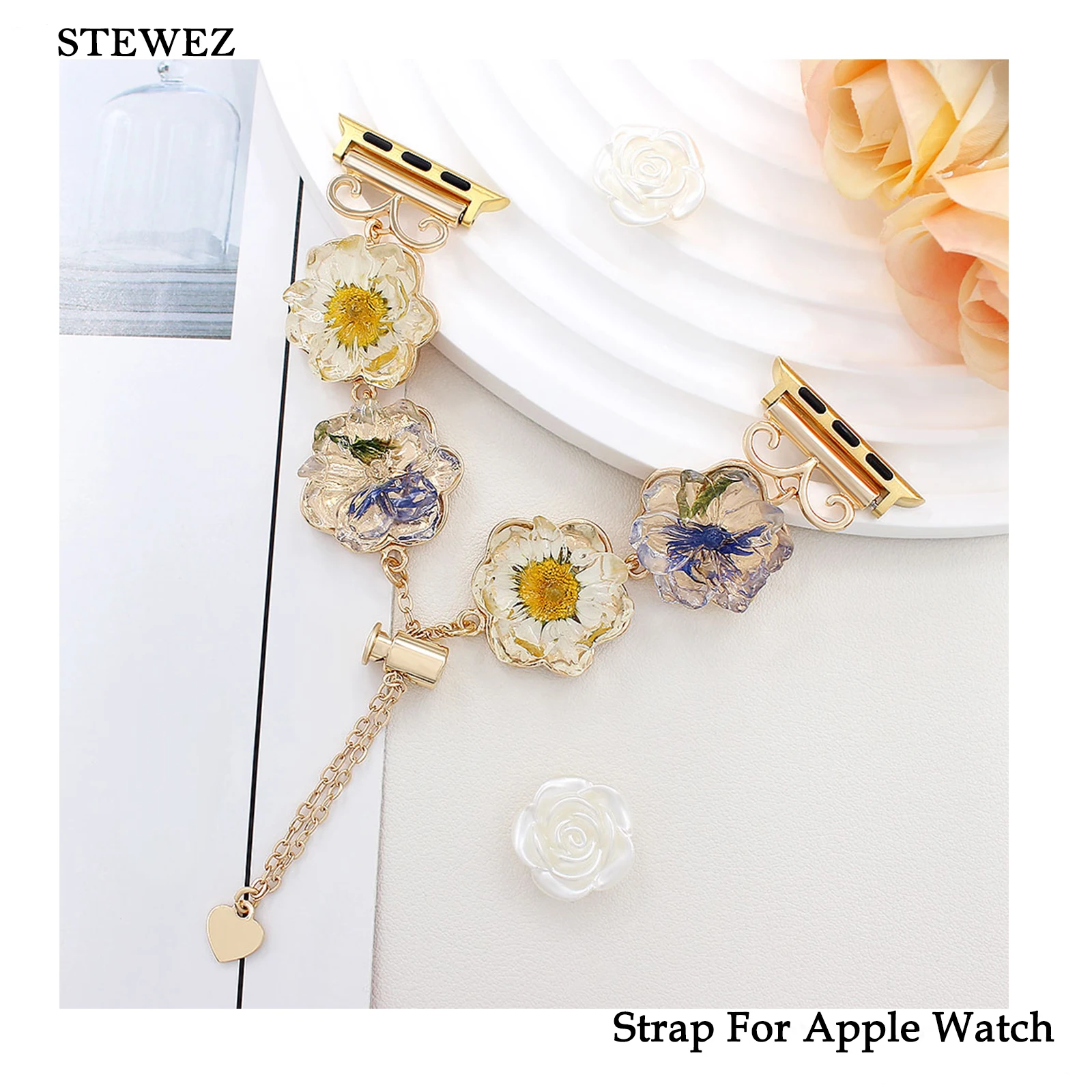 

Beautiful Dry Chrysanthemum Strap for Apple Watch Band 40 41 42 44 45mm Girls Sweet Chain with Iwatch987654SE Women Clean Wrist