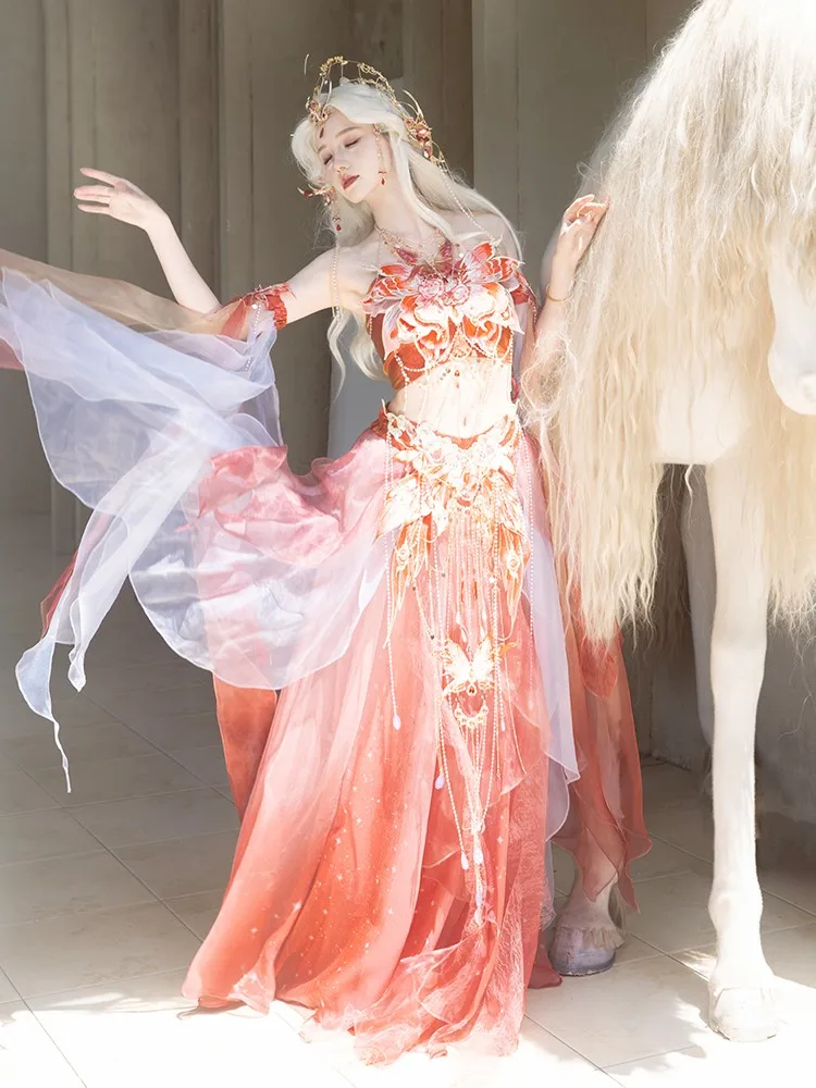 

Exotic Hanfu women's Western Regions style clothing travel photography theme