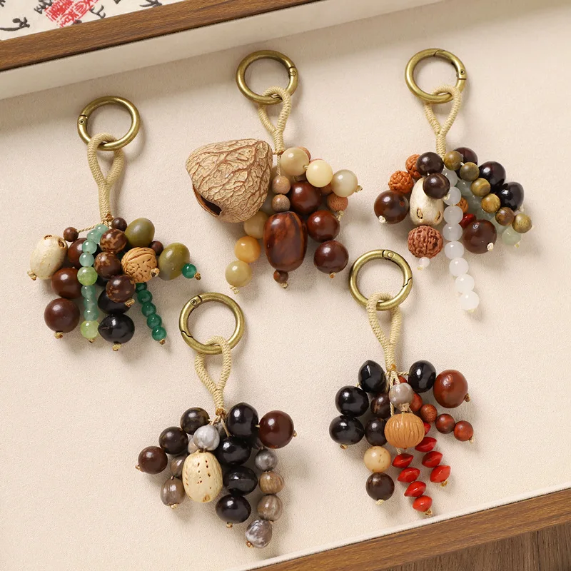 Hand-woven Natural Plant Pendant Wind Chime, Backpack Pendant Bodhi Seed Keychain Retro Chinese Bag Pendant