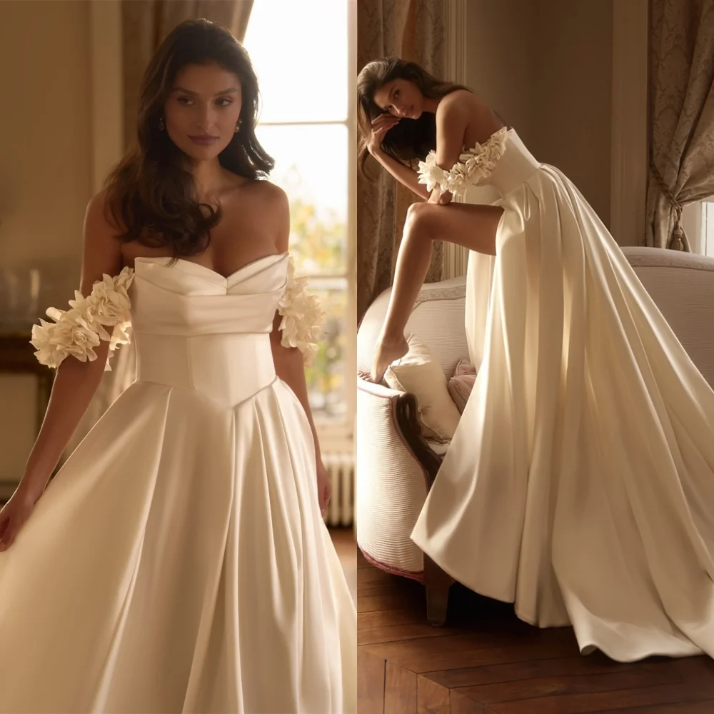 Abiti da sposa in raso bianco personalizzati Temperamento senza spalline con spalle scoperte Abito da sposa Cappella treno Abiti con cerniera sul retro