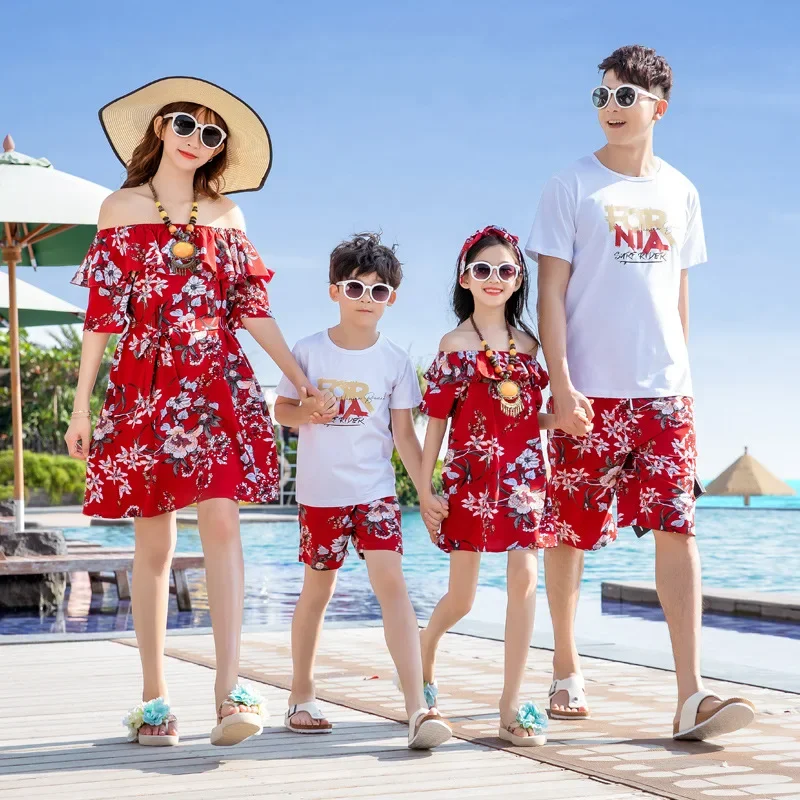 Vacation Area Couple Look Family Matching Clothes Mom and Daughter Resort Dress Dad and Son T Shirts + Shorts 2 Piece Outfits