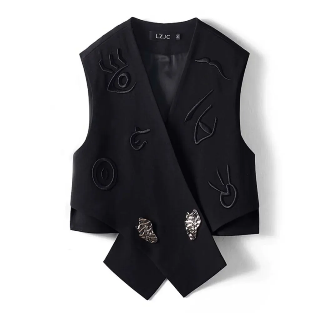 الخريف الشتاء عبر على شكل غير النظامية تصميم التطريز دعوى سترة امرأة زر معدني أزياء أنيقة قصيرة نمط دعوى صدرية #1