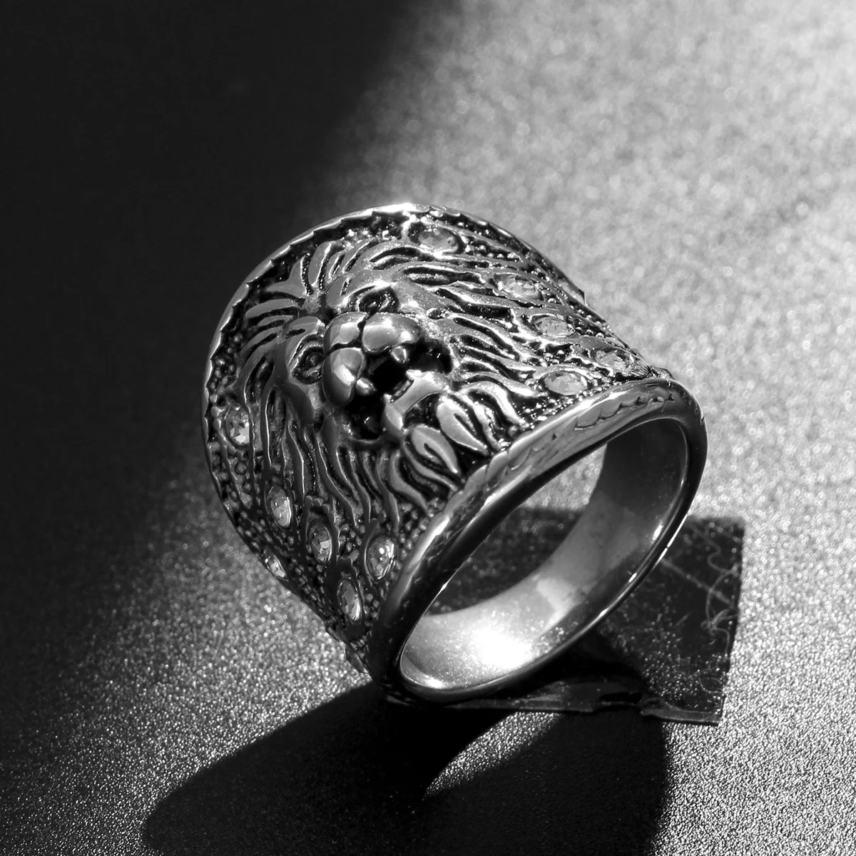 

Silvery Tone Stainless Steel Lion Head Signet Ring with Synthetic Zirconia for Men