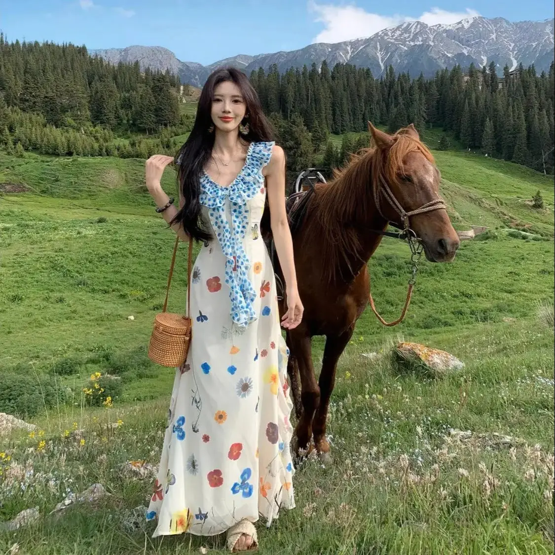 

French Style Printed Lotus Leaf Collar Suspender Dress Women 2025 Summer New Vacation Style Waist-Hugging Long Skirt