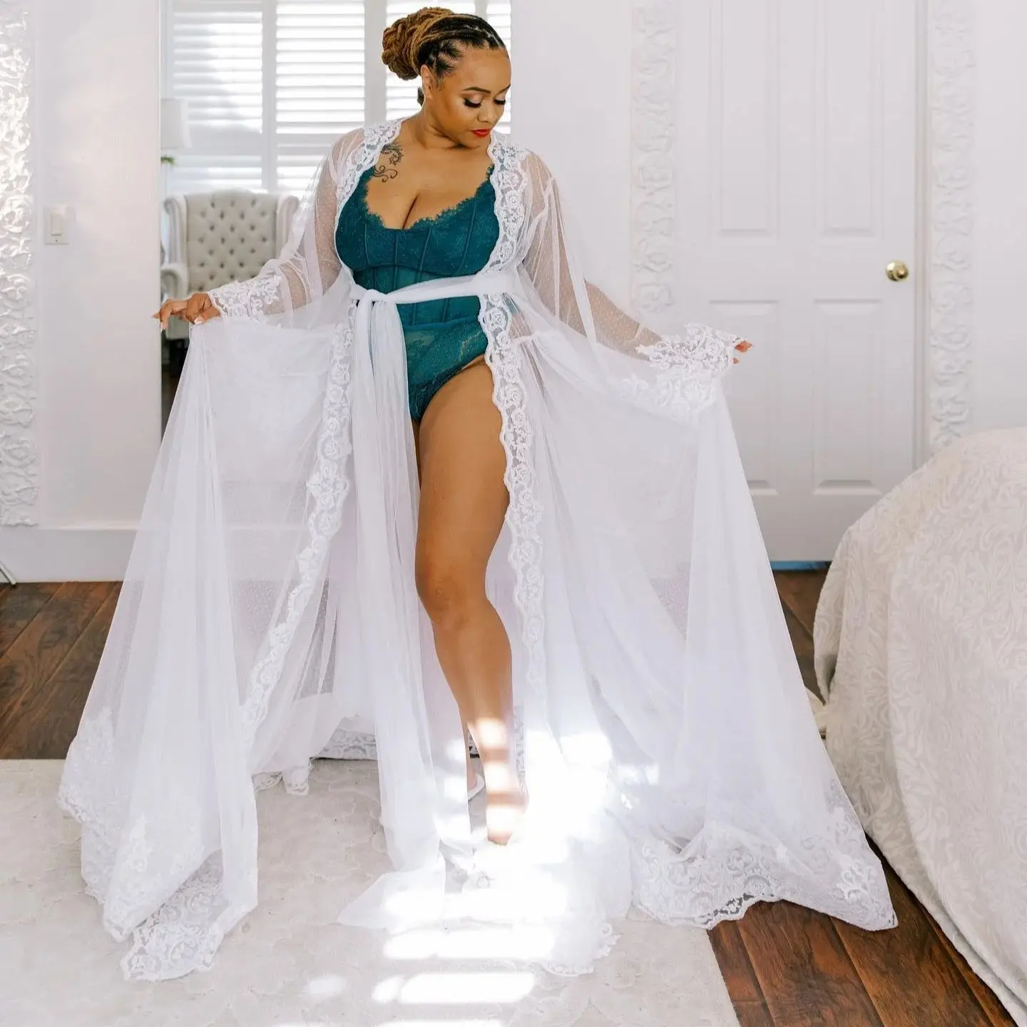 

White lace Appliqued Wedding Robe Maxi Bride Bathrobe Lingerie Women Gowns Customized Pajamas Dress For Engagement
