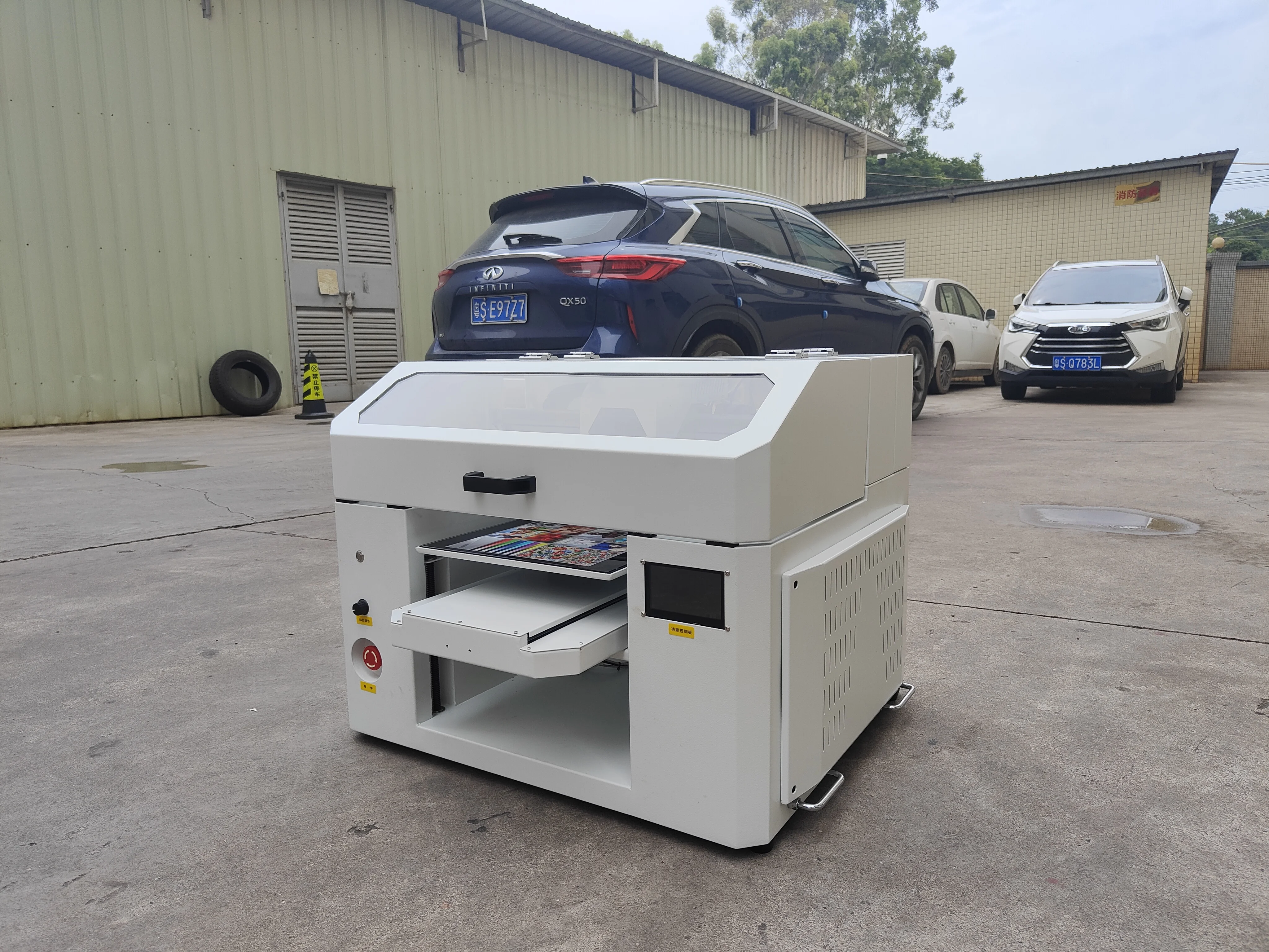 

Коммерческий планшетный цилиндр UV 3060, гибридная печать UV DTF для акриловых изделий из дерева и алюминия