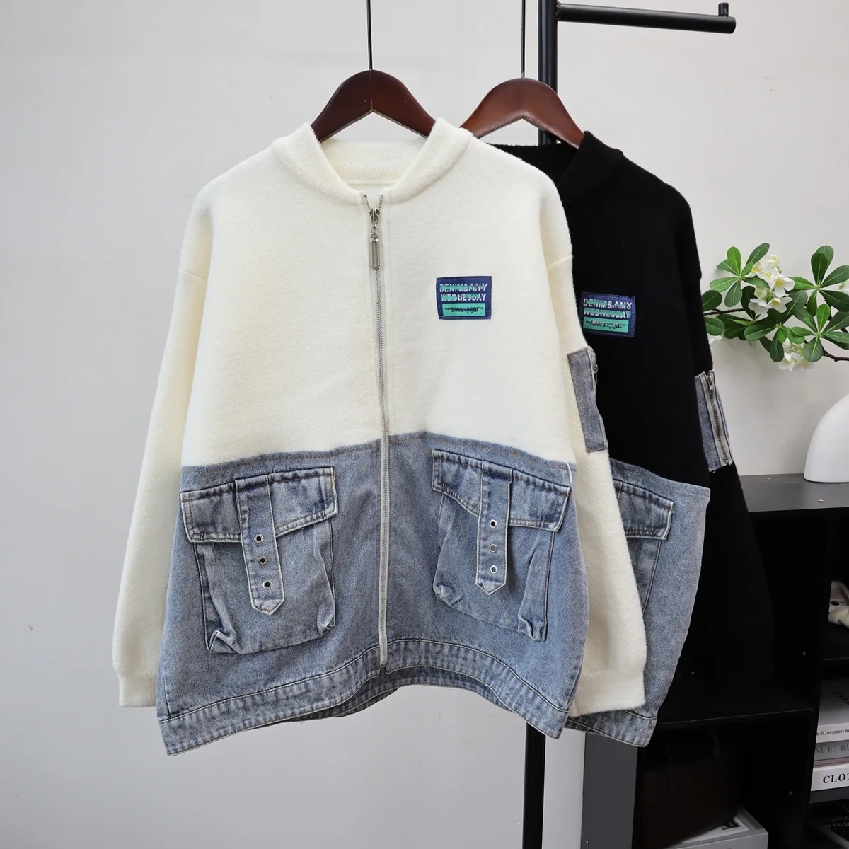 

Women Denim Splice Knitted Sweaters Coat Patchwork Jackets O Neck Long Sleeves Pockets Zipper Loose Fit Casual 2025 Autumn