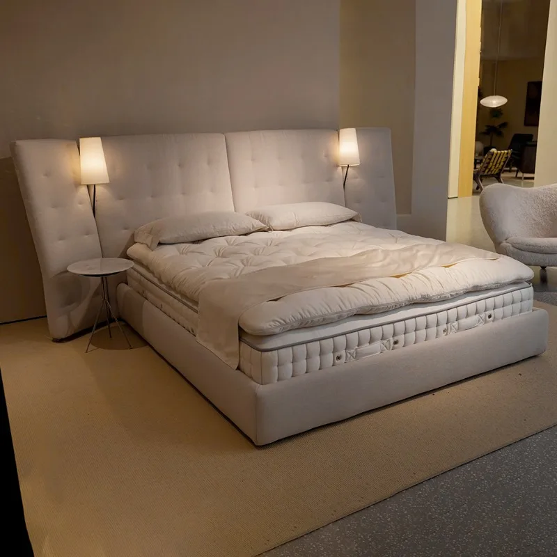 Modern Minimalist Luxury Bedroom Set Soft Bed Tufted Comfortable Wood Frame Customized Material