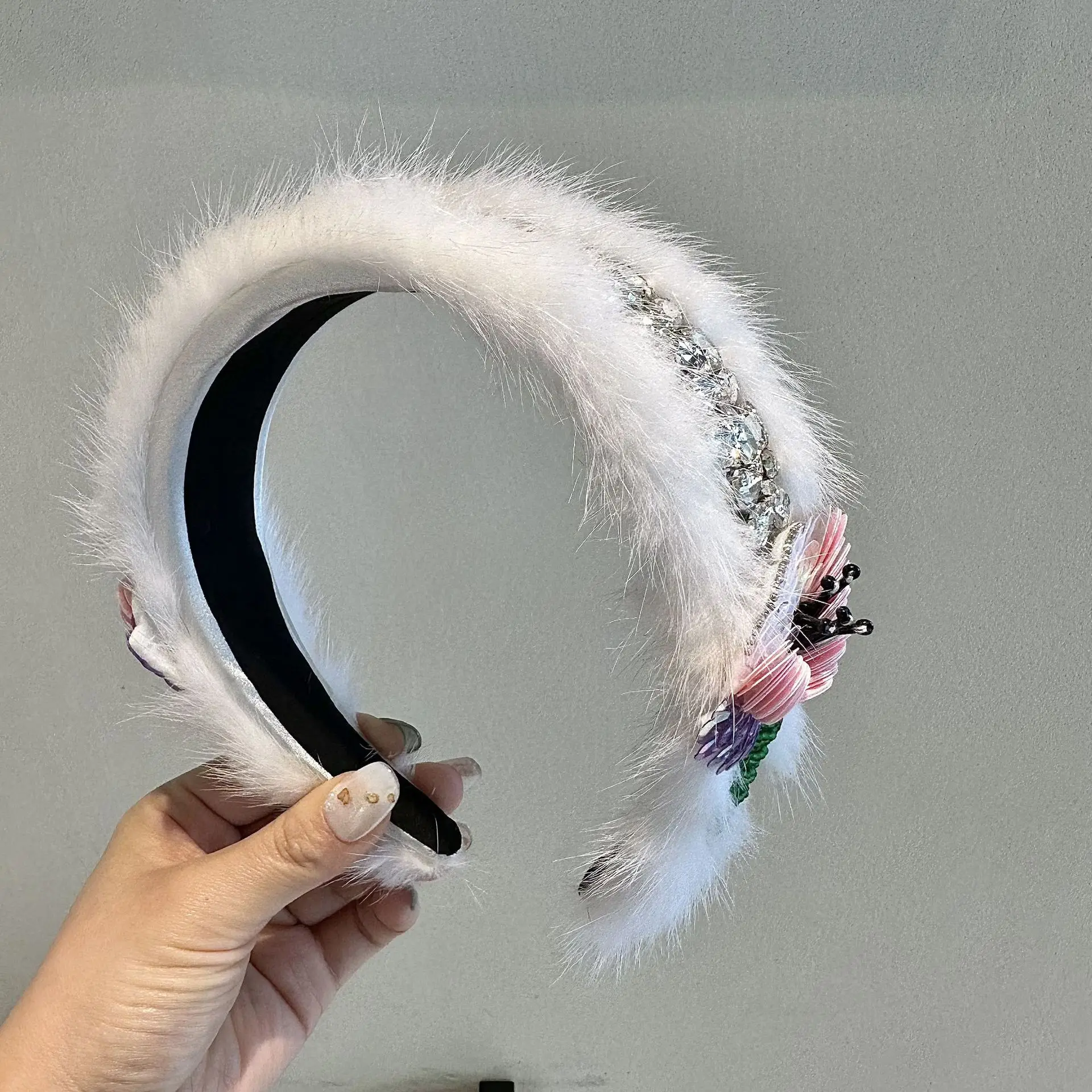 Fashion Women Luxury Winter  White Pink Faux Fur Headbands High Quality Crystal Chian Hair Band Lady Hair Hoop Furry Gift