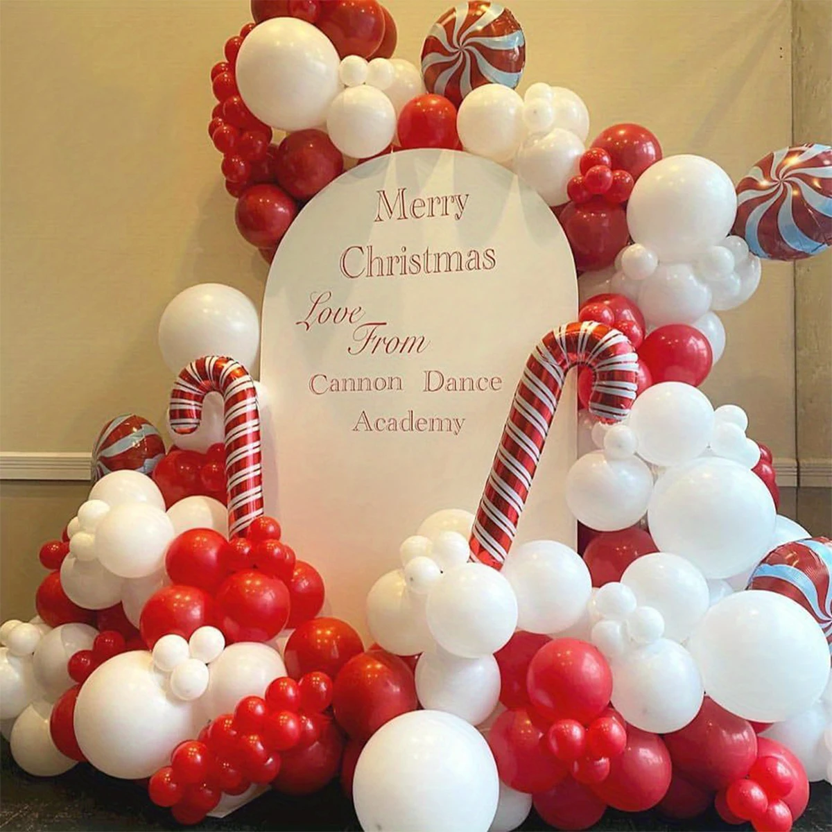 

Christmas latex balloon arch kit,birthday party,Christmas,New Year,wedding,holiday celebration,decoration party decoration