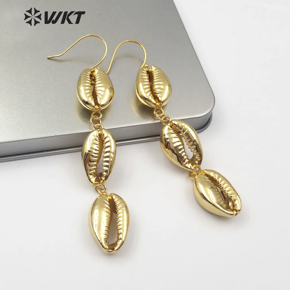 WT-E519 Triple Cowrie Shell Earring Design With 18k Gold Electroplated Earring Beach Jewelry For Special Gifts