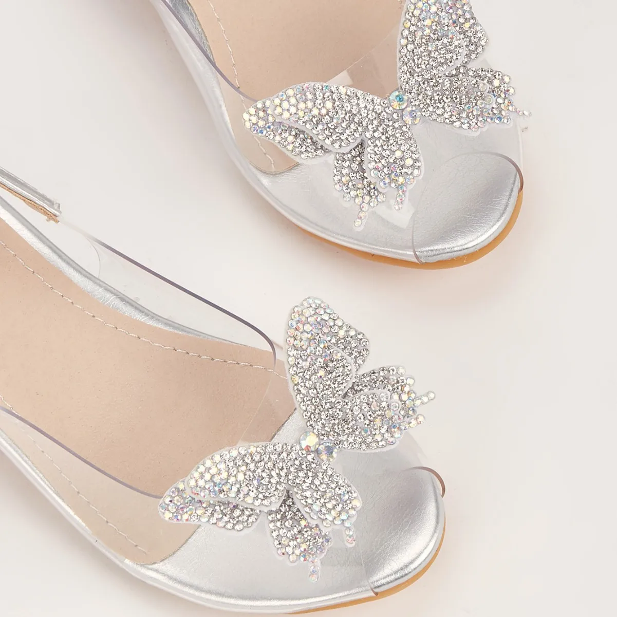 2025 Summer New Fashion Children's Sandals Rhinestone Butterfly Girls' Crystal Princess Shoes Transparent Performence High Heels