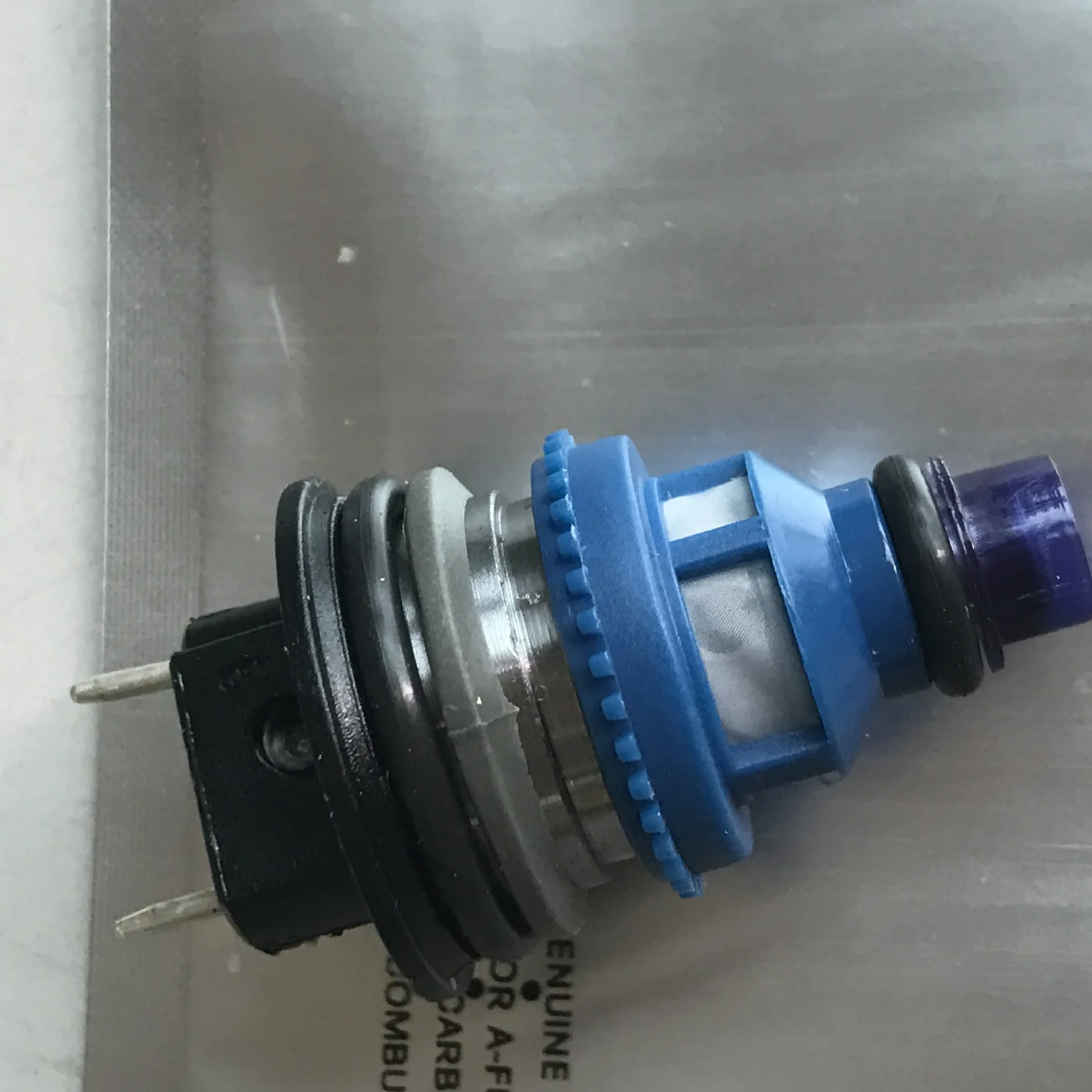 7701035320 for FIAT Uno RENAULT R19 - Clio 1.4 injectors