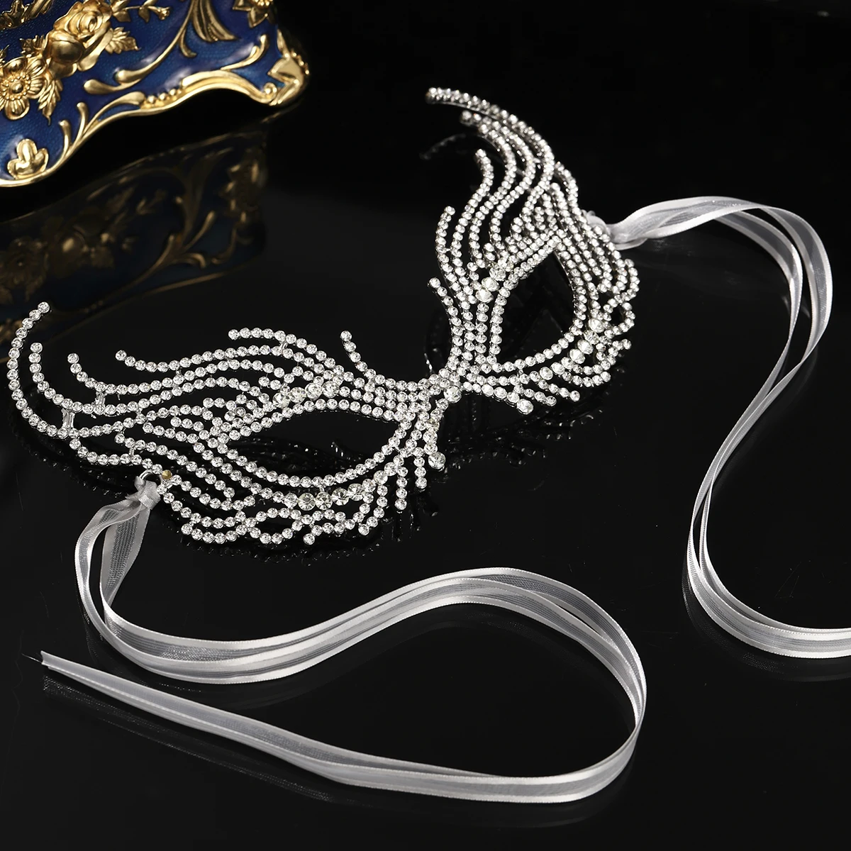 

Forest Fairy Split Diamond Mask Halloween Party Women's Fox Mask Luxury Handcrafted Jewelry Accessories As Gifts