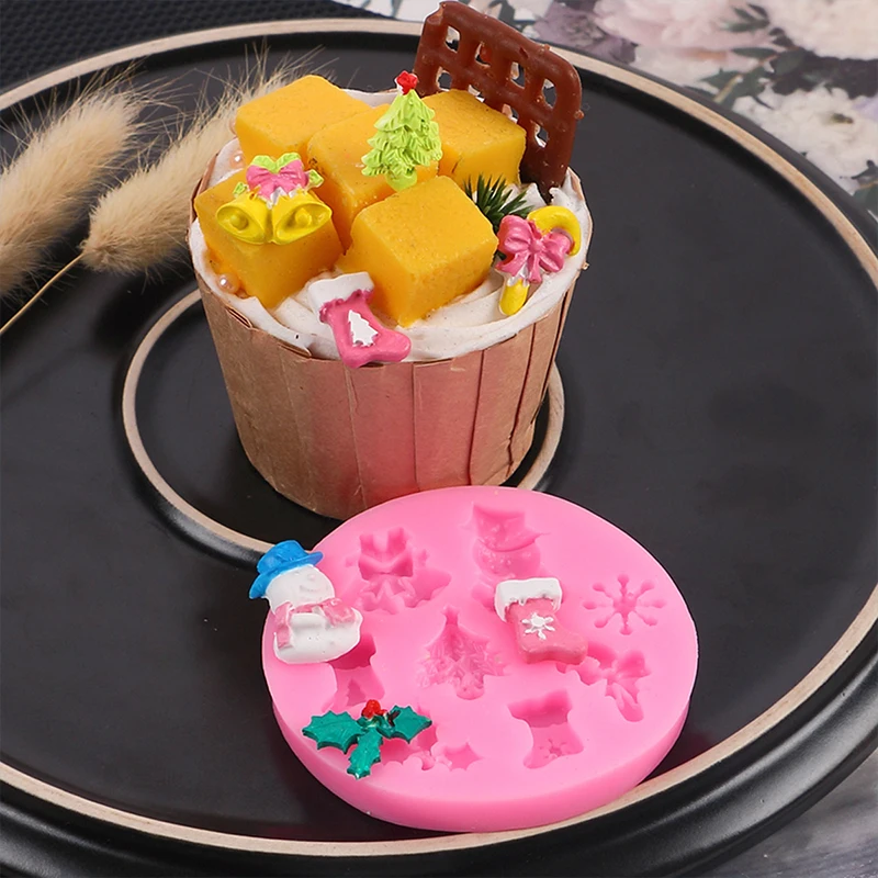 Christmas Silicone Mold Santa Claus Snowman Elk Tree Jingling Bell Xmas Cake Decorating Fondant Chocolate Candy Cupcake Mould