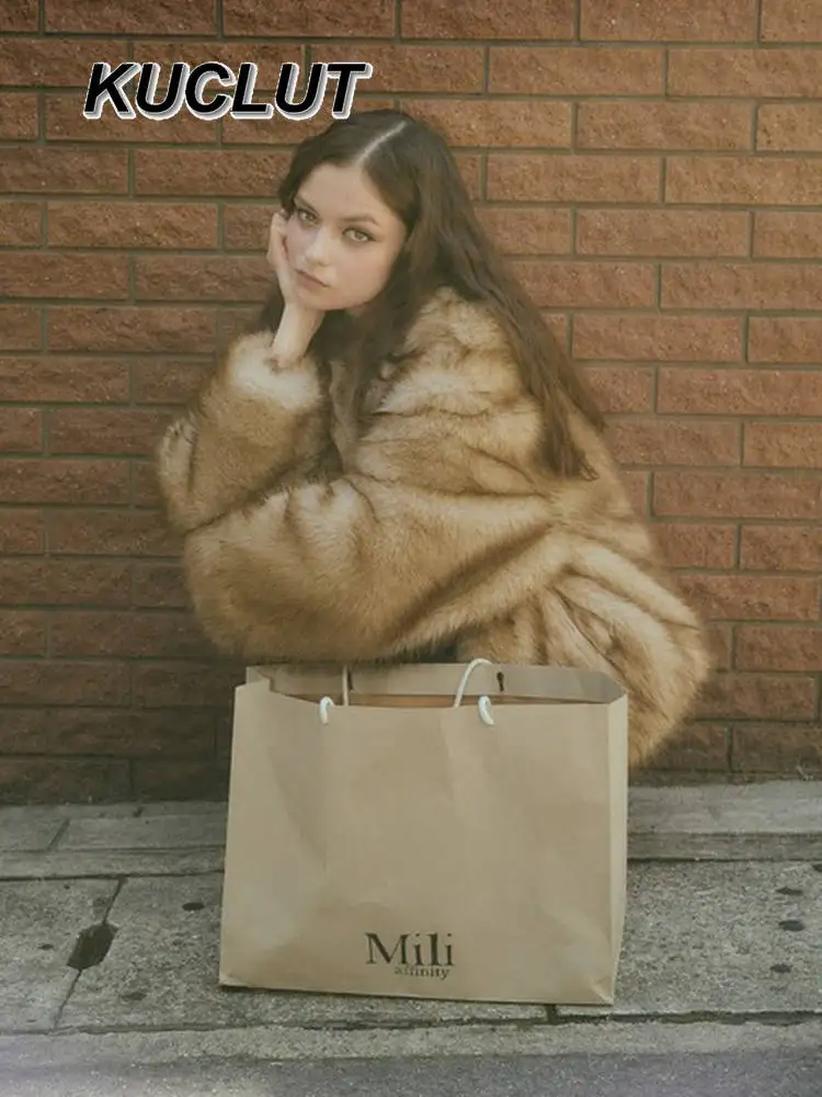 Cappotti in pelliccia sintetica da donna Giacca con cerniera a maniche lunghe High Street Style Giacche calde invernali alla moda Cappotto spesso casual