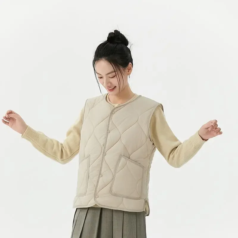 Winter Fleece Vests Warm Women Clothing Trend Quilted Jackets Sleeveless Cardigans Waistcoat Slim Fit Tops Pockets Design Coats