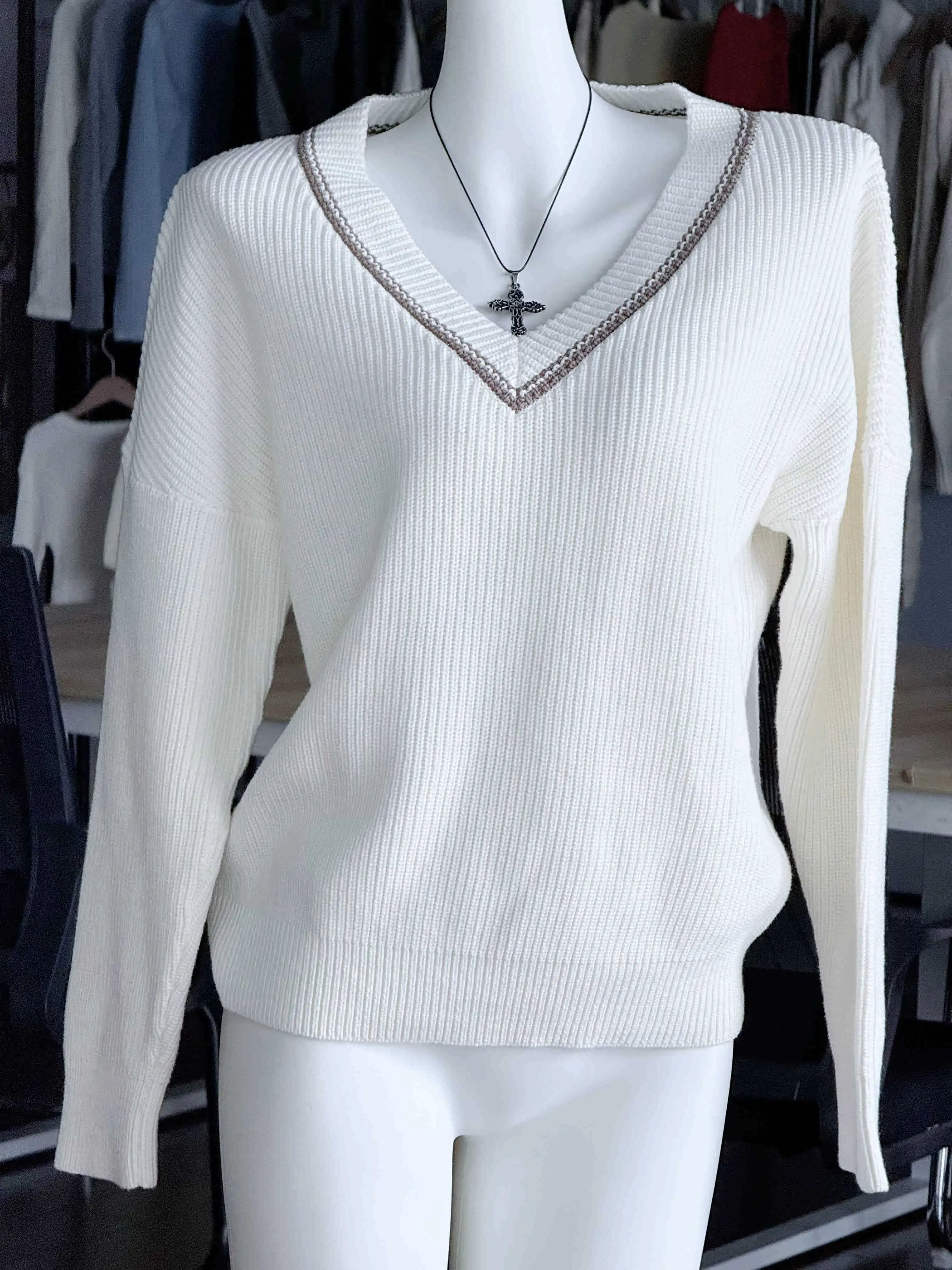 

Sylus Cosplay Costume for Halloween Christmas Role Playing Party Game Love and Deepspace heroine Size in stock V-neck sweater