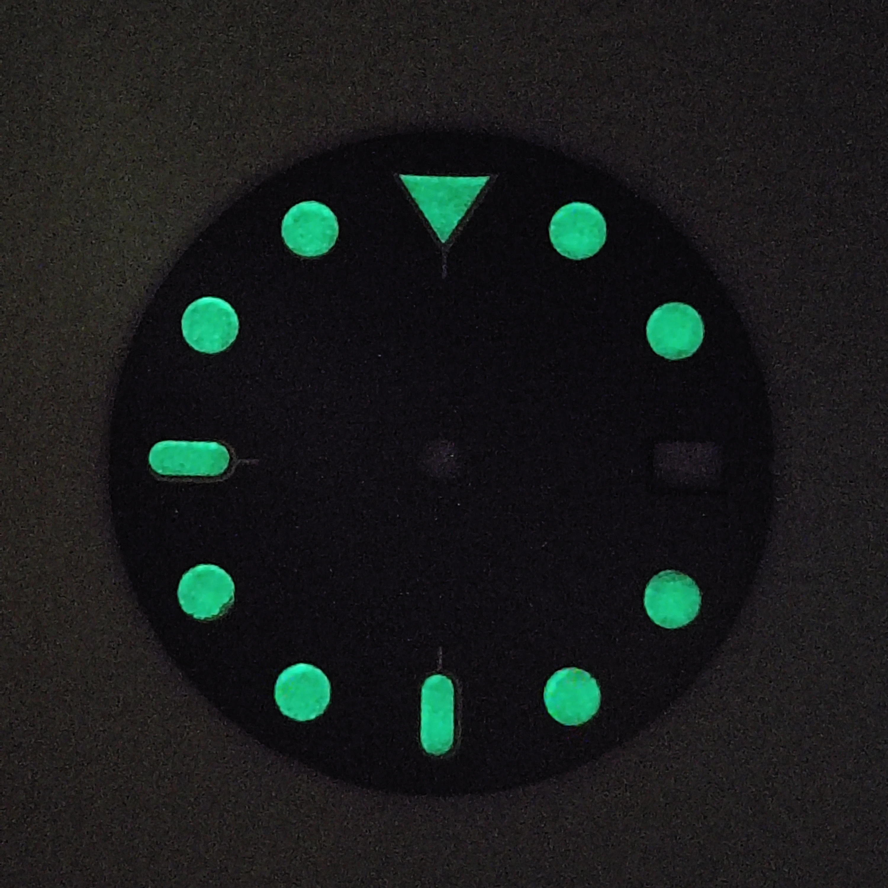 Esfera de reloj NH35 y nh36 para hombre, esfera luminosa de 28,5mm, color verde, adecuada para movimiento NH35 y NH36