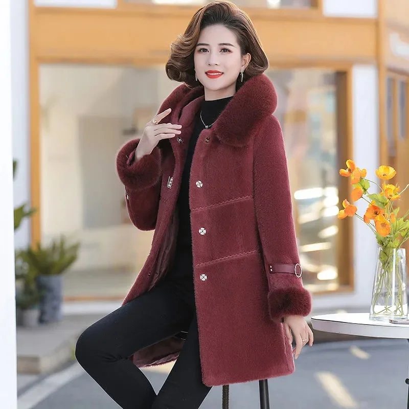 Middle Aged and Elderly Women\'s 2024 Winter Clothing New Mink Velvet Jacket Medium Length 40 Year Old 50 New Mother\'s Thick Coat