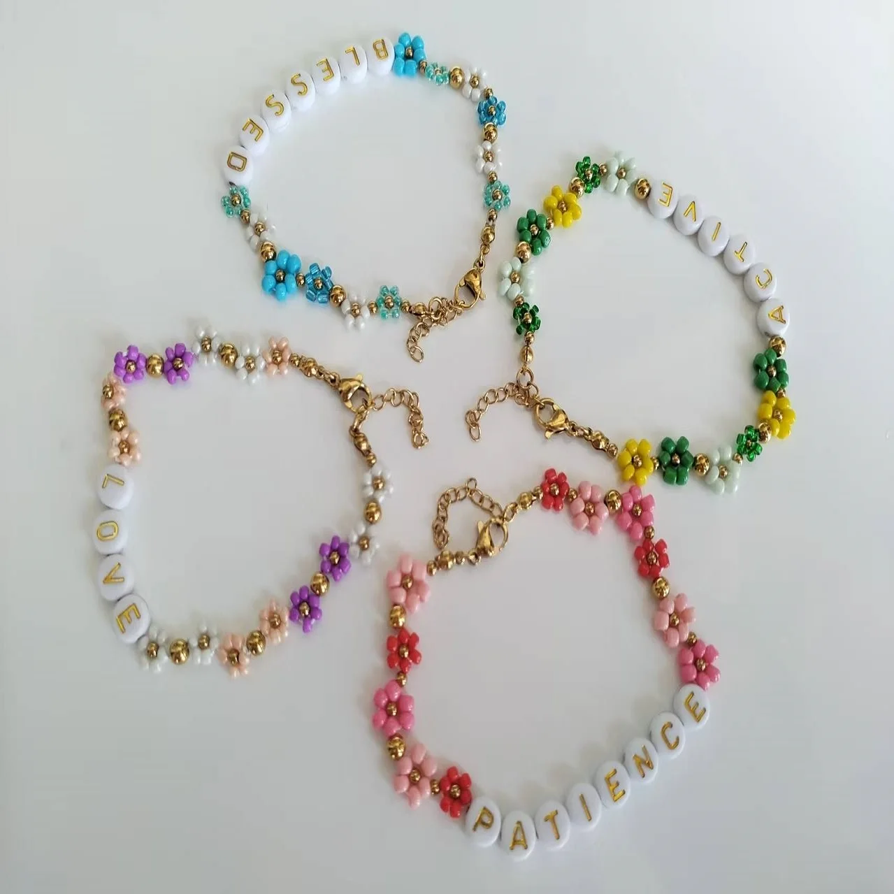 

Bohemian style Handmade Rice bead flower bracelet Niche design rice bead Customized Blessed Words Women's Teen Girls bracelet