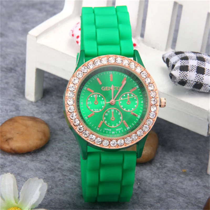 Reloj de pulsera de silicona para mujer, cronógrafo de cuarzo con diamantes completos, informal, respetuoso con el medio ambiente, clásico, vintage