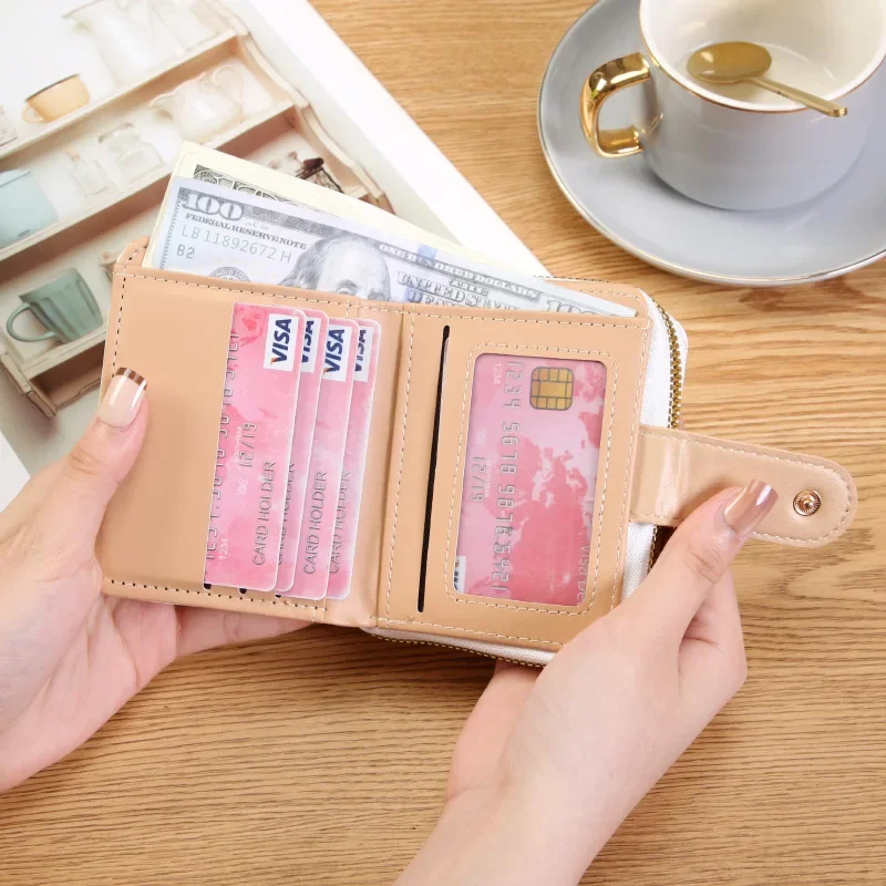 Portafogli corti da donna con gattino carino giapponese Porta carte per studenti con portamonete con cerniera Portafoglio bifold con fermasoldi per ragazze rosa