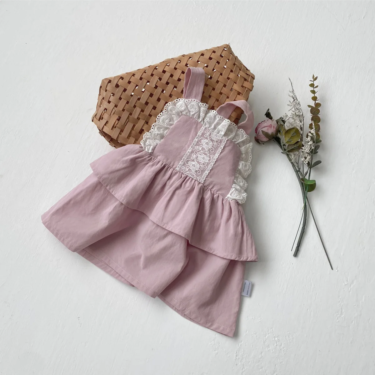 2026 Autumn New Baby Girl Sleeveless Vest Dress Cotton Infant Sweet Lace Princess dress toddler cute Tiered Dress