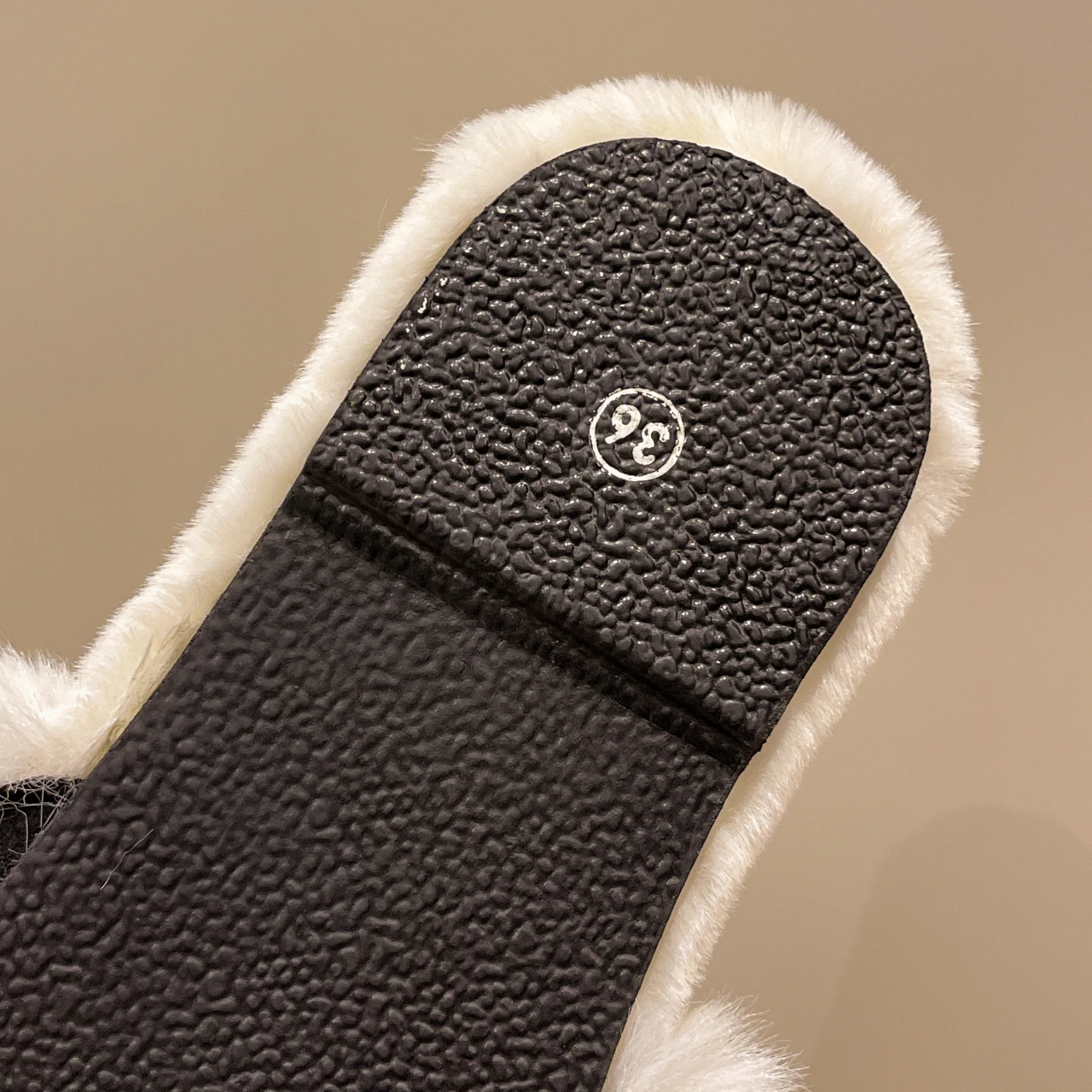 حجم كبير 35-42 نعال قماش النساء الخريف والشتاء موضة جديدة المعادن شقة نعال من القطن عدم الانزلاق الدافئة Zapatillas Planas