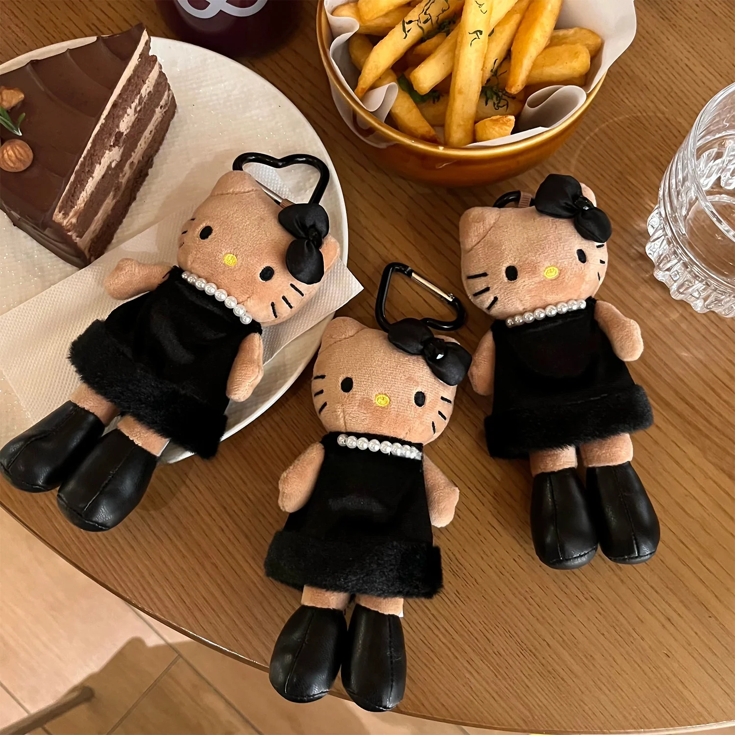 سلسلة مفاتيح جلدية سوداء جذابة على شكل قطة، قلادة حقيبة صغيرة، دمية كرتونية لطيفة بنقشة الفهد، إكسسوار حقيبة NICHAOPIAOLIANG