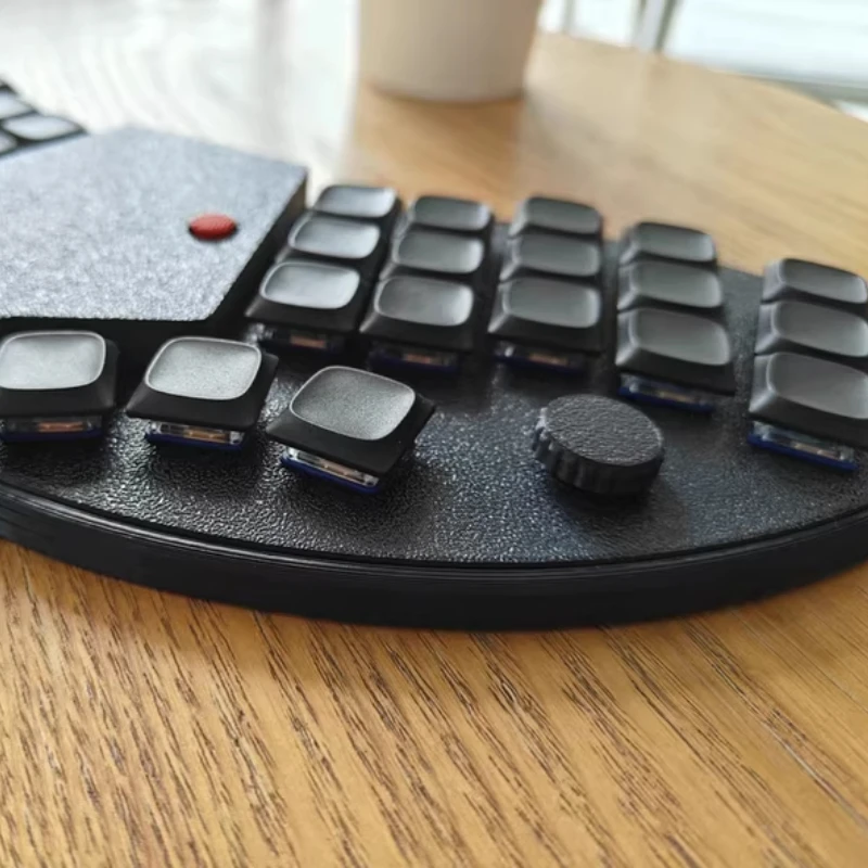 

Thinkpad Red Dot Mechanical Keyboard Custom Bluetooth Wired Ergonomic Hot Swap zmk Gaming Low profile Axis Keyboard With Knobs