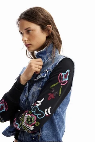 Foreign Trade Spain Original D Denim Jacket Knitted Sleeve Splicing Heavy Industry Embroidered Flower Short Coat