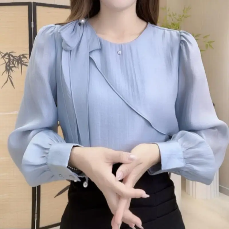Hot 2026 Spring Autumn New Women Clothing French Ribbon Bow Long Sleeved Tshirt Fashion Versatile Light Luxury Drape Fabricshirt